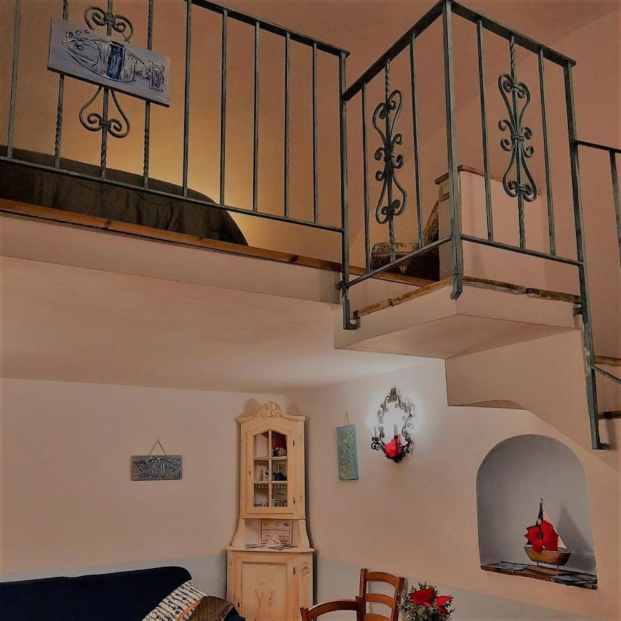 La Casa A Balconcino Apartment Gaeta Exterior photo